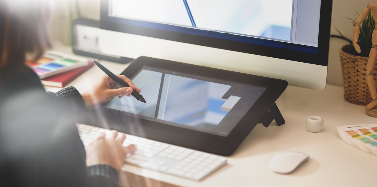 Comment devenir graphiste Web infographiste?