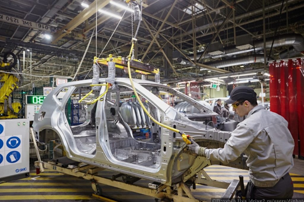 Travailler sur lignes de production de véhicules